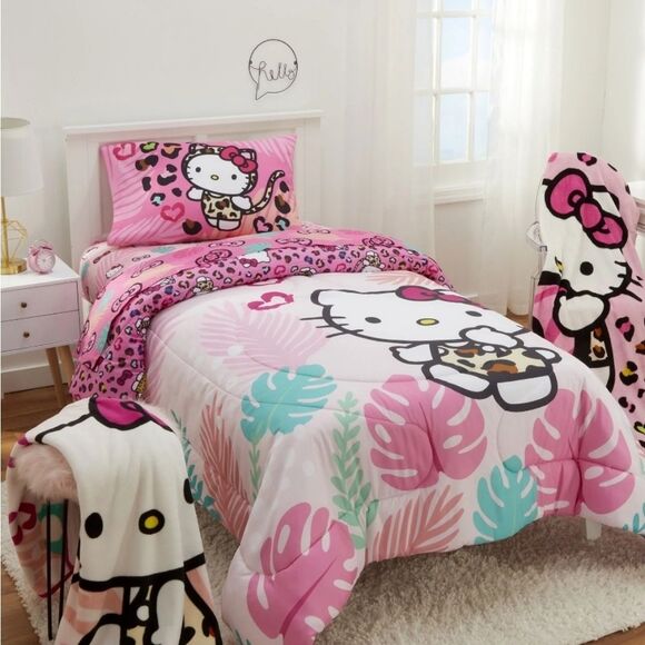 Hello Kitty 3-PC Microfiber Twin Sheet Set - Picture 4 of 13